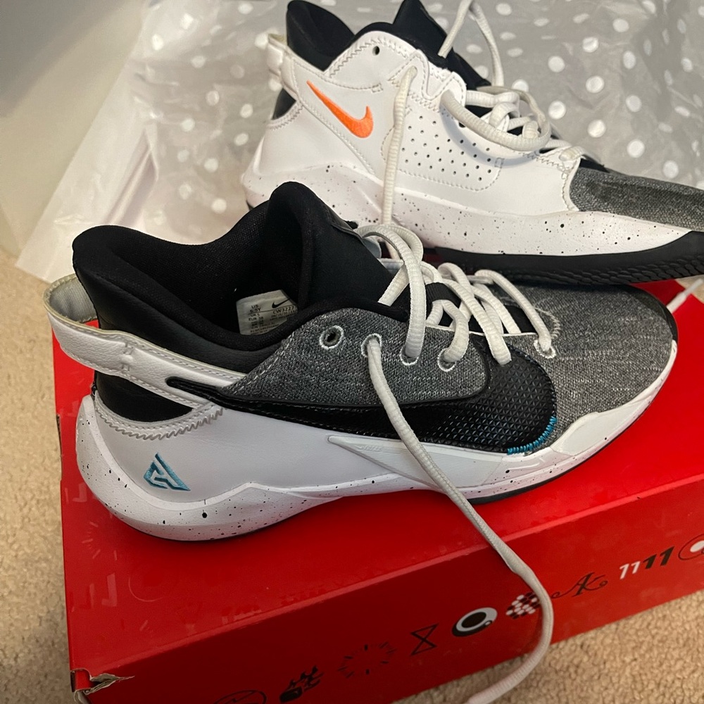 New Original Nike Zoom Freak 2 Denim/Bright Mango size 5.5